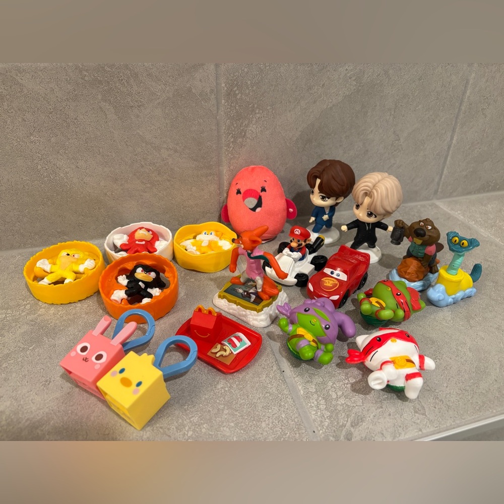 Lot of 18 McDonald's Happy meal toys